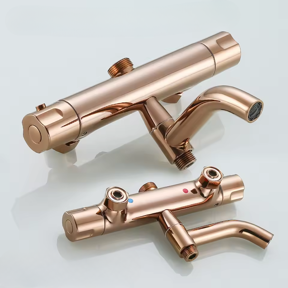 Colonne de douche thermostatique dorée rose pour baignoire